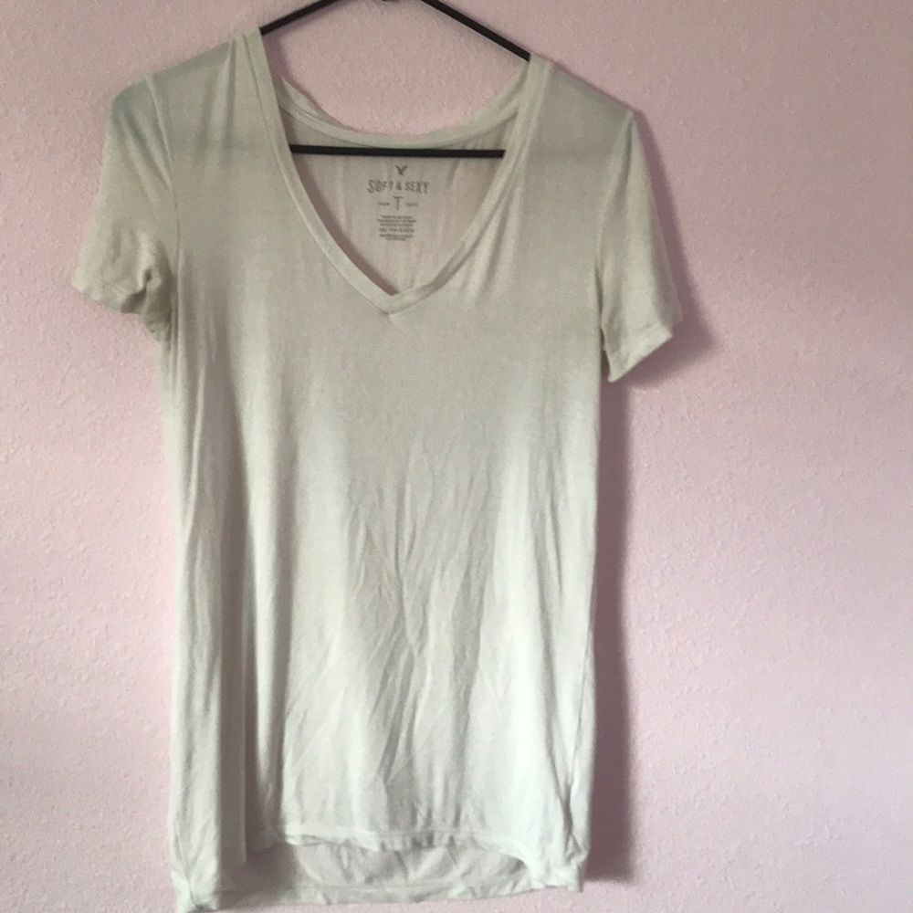 AEO SOFT AND SEXT TEE